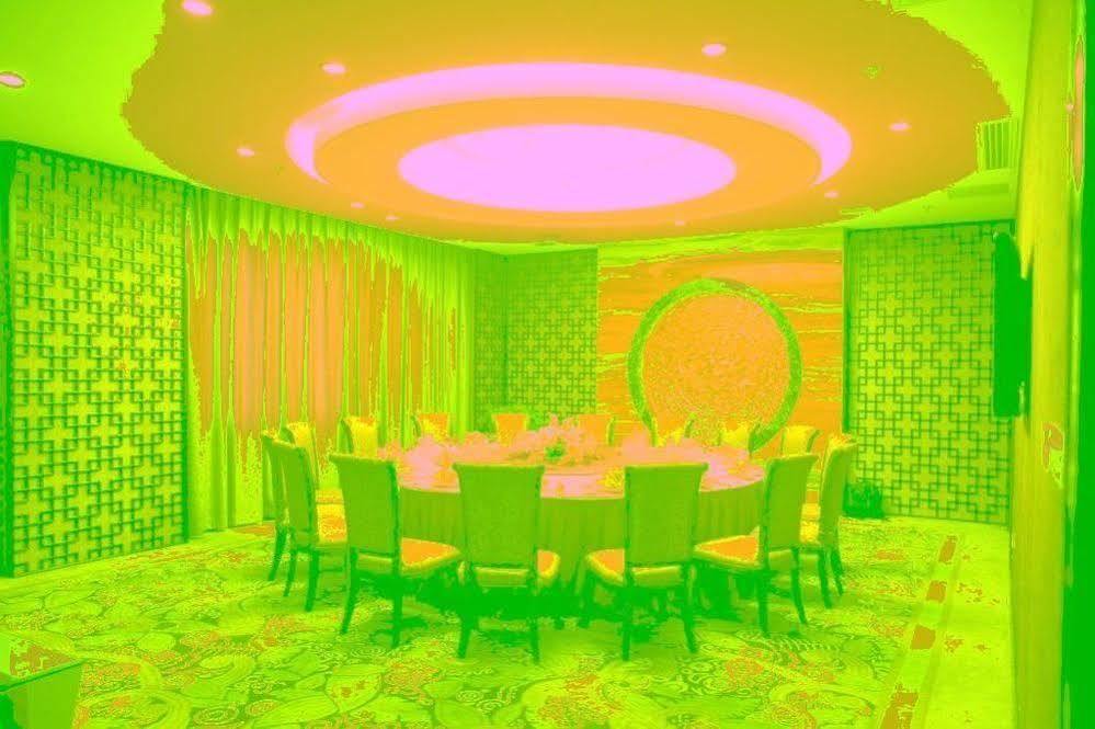Phoenix Grand Hotel Fenghuang Extérieur photo
